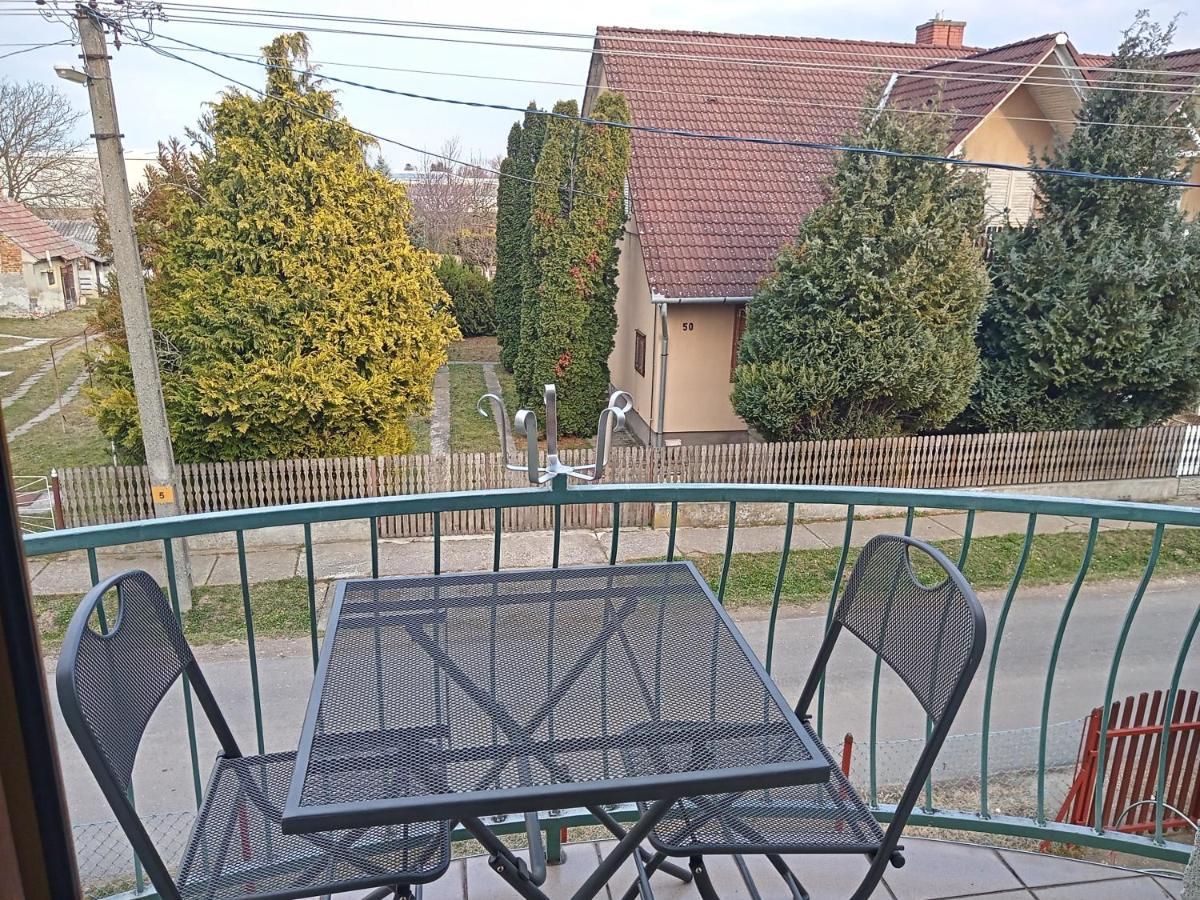 Borostyan Vendeghaz Leilighet Balatonkeresztúr Eksteriør bilde